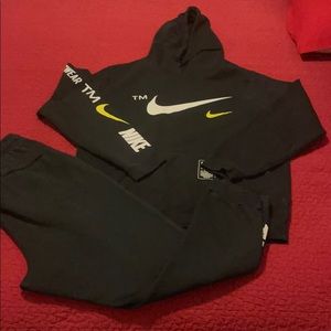 Nike Sweatsuit